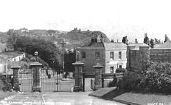 Entrance-to-White-Rock-Gardens.-1930.